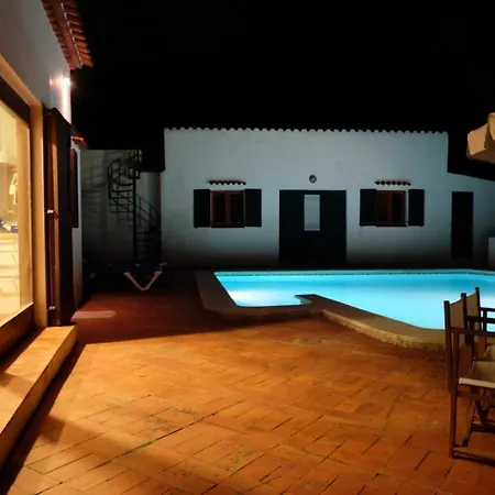 Appartement Beautiful With Private Pool, Garden & Forest *