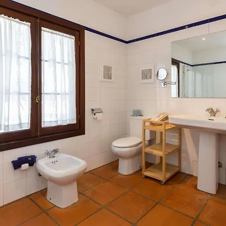 Appartement Beautiful With Private Pool, Garden & Forest