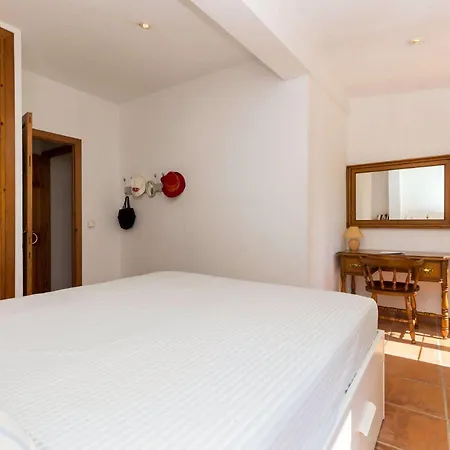 Beautiful With Private Pool, Garden & Forest Es Mercadal