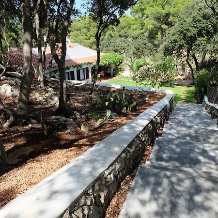 Beautiful With Private Pool, Garden & Forest * Es Mercadal