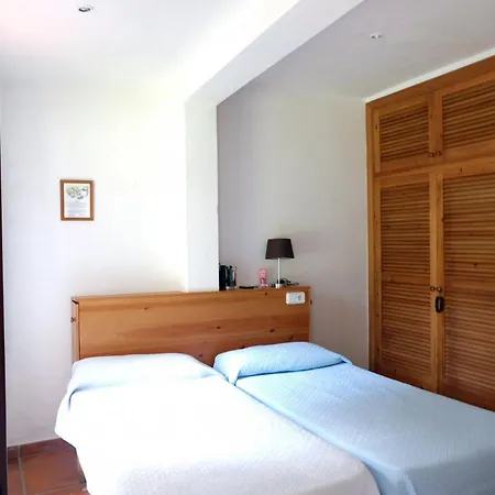 Beautiful With Private Pool, Garden & Forest Es Mercadal