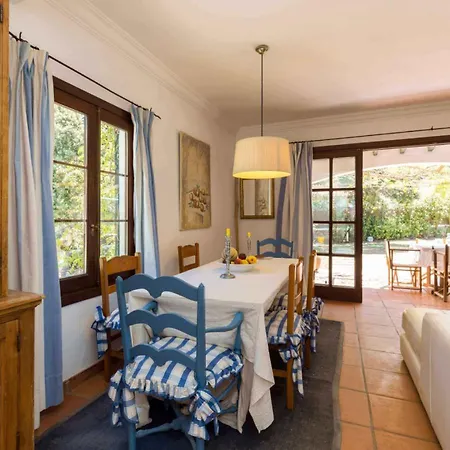 Beautiful With Private Pool, Garden & Forest Apartamento Es Mercadal