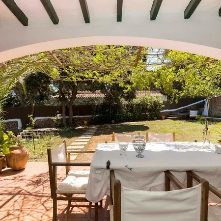 Beautiful With Private Pool, Garden & Forest Apartamento Es Mercadal